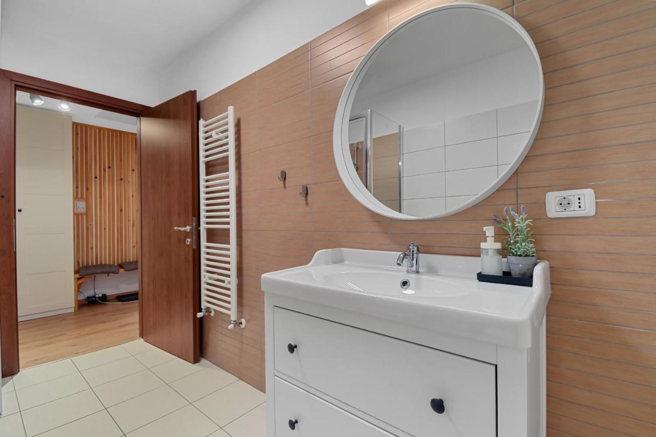 Clabucet Cozy Studio Apartment Predeal Luaran gambar